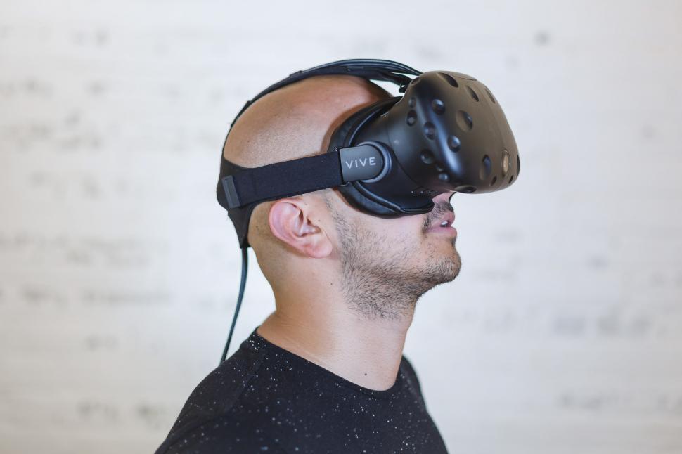 Mixed Reality: A Vital Role in Modern Business